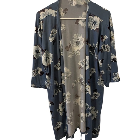 Flora Nikrooz Other - Blue floral Flora wrap style robe